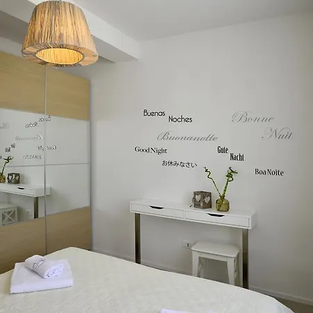 Ferienwohnung Ognissanti 67 Florenz Exterior foto
