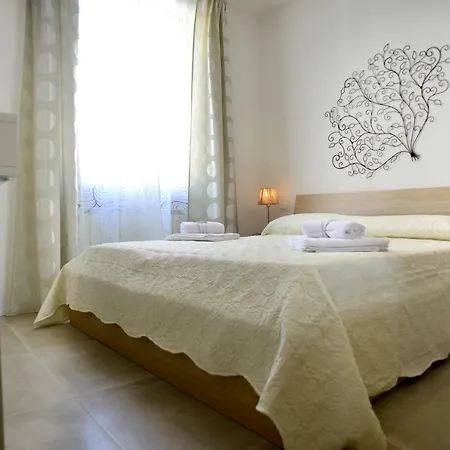 Ferienwohnung Ognissanti 67 Florenz Exterior foto
